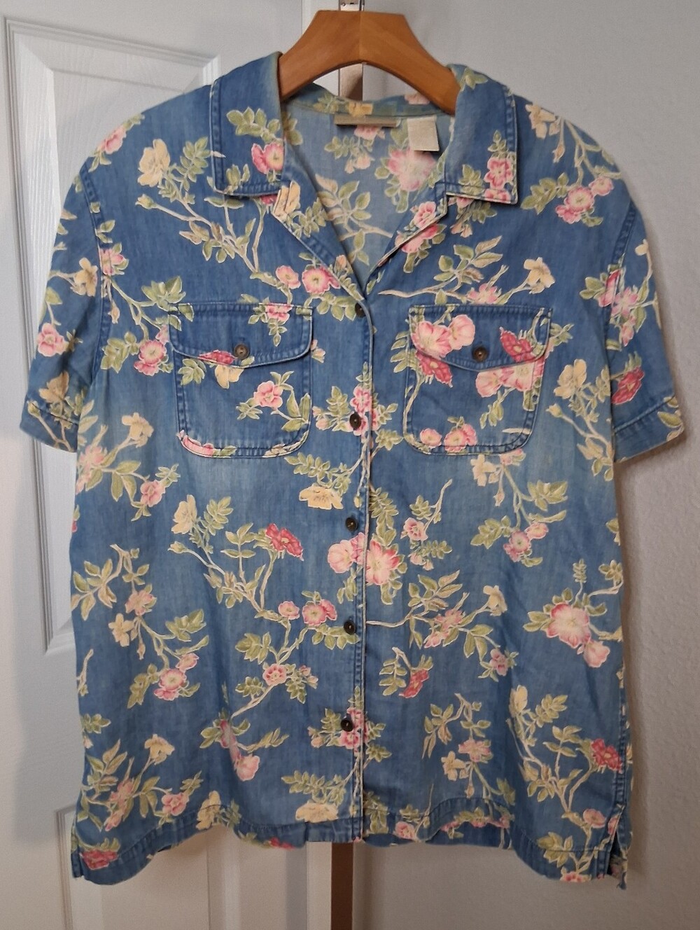 VTG Liz Claiborne Denim Look Floral Button Up Large